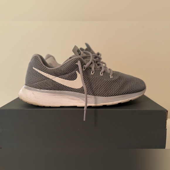 Grey/White/Black Nike Shoes. Used - Good Condition. Men’s 11.5z - Picture 2 of 5